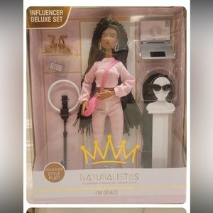 Naturalistas Doll Deluxe Set Grace NRFB. Barbie sized Doll NEW